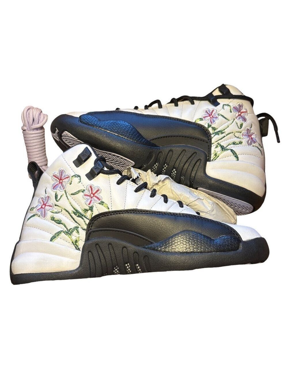 Nike Air Jordan 12 Retro (GS) Girls Black and White Floral Sneakers 3.5 NWOT - Picture 6 of 10